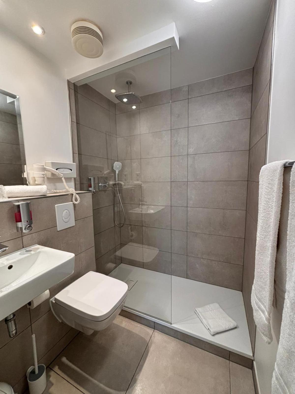 Kiez Hotel 3*